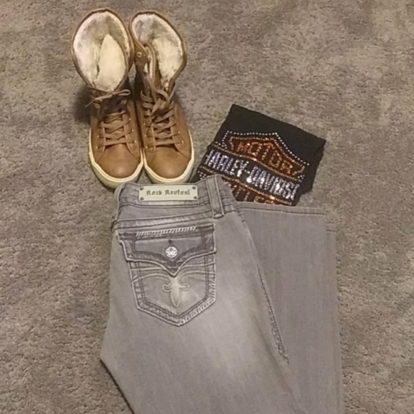 Rock Revival Destressed Jeans - Picture 9 of 12